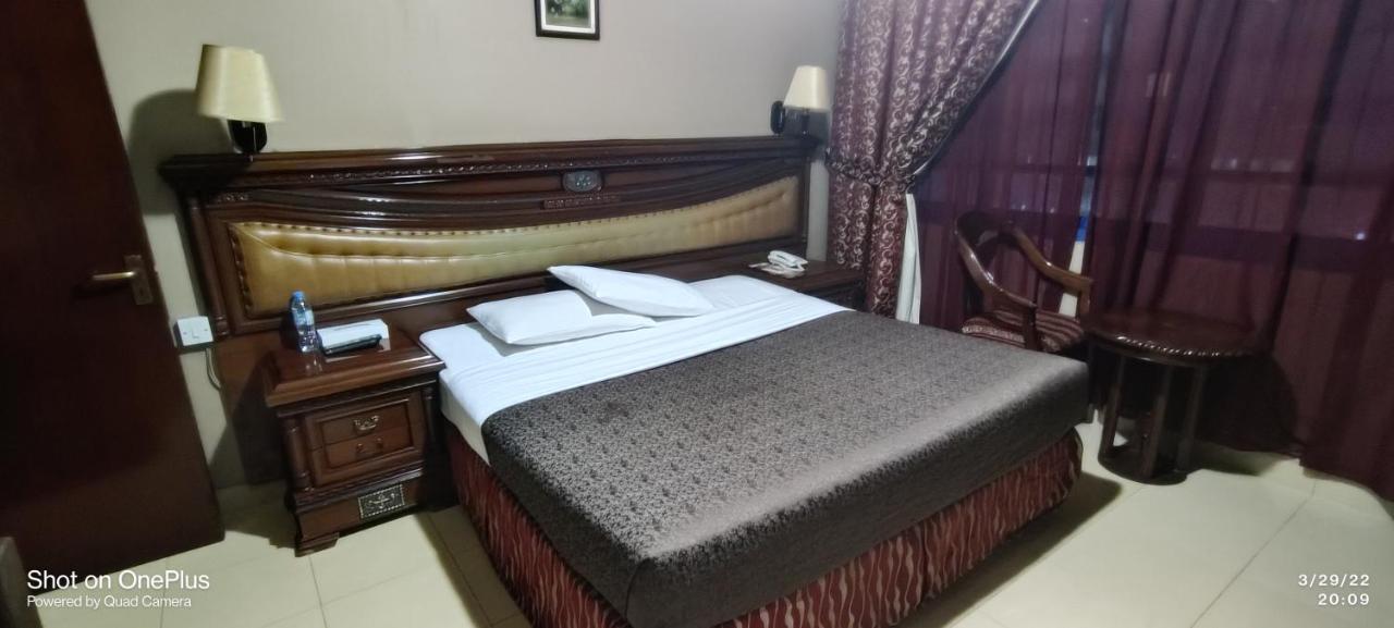 Rainbow Hotel Apartments Абу-Даби Экстерьер фото